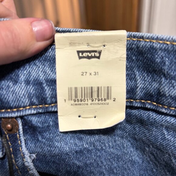 '70s High Slim Straight Levi Jeans - Picture 3 of 3
